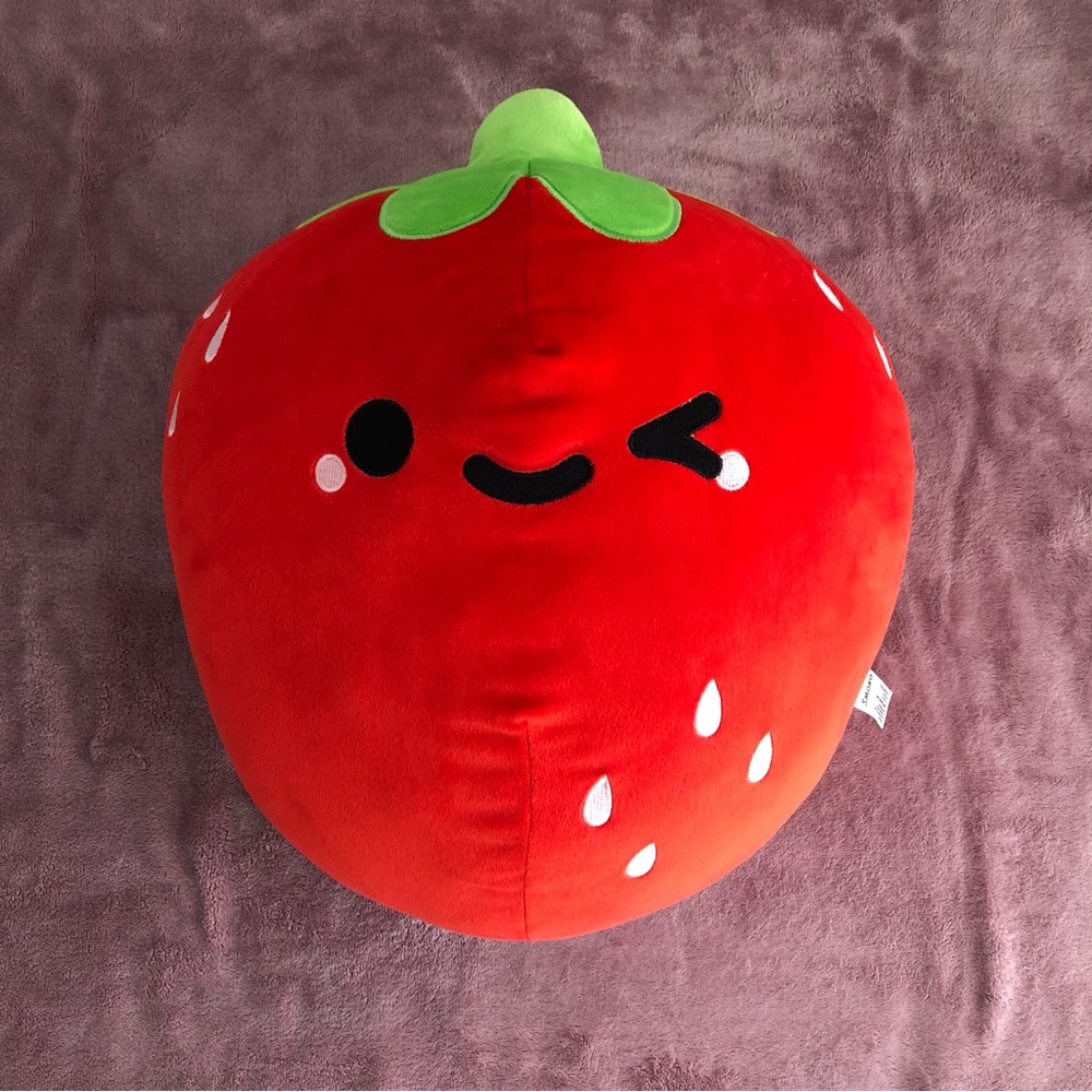 Smoko Strawberry Squishmallow - Picture 3 of 5
